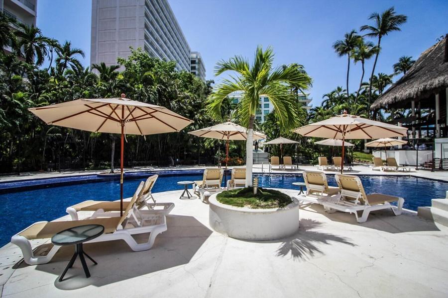 Emporio Acapulco Hotel Exterior foto Pool at the hotel