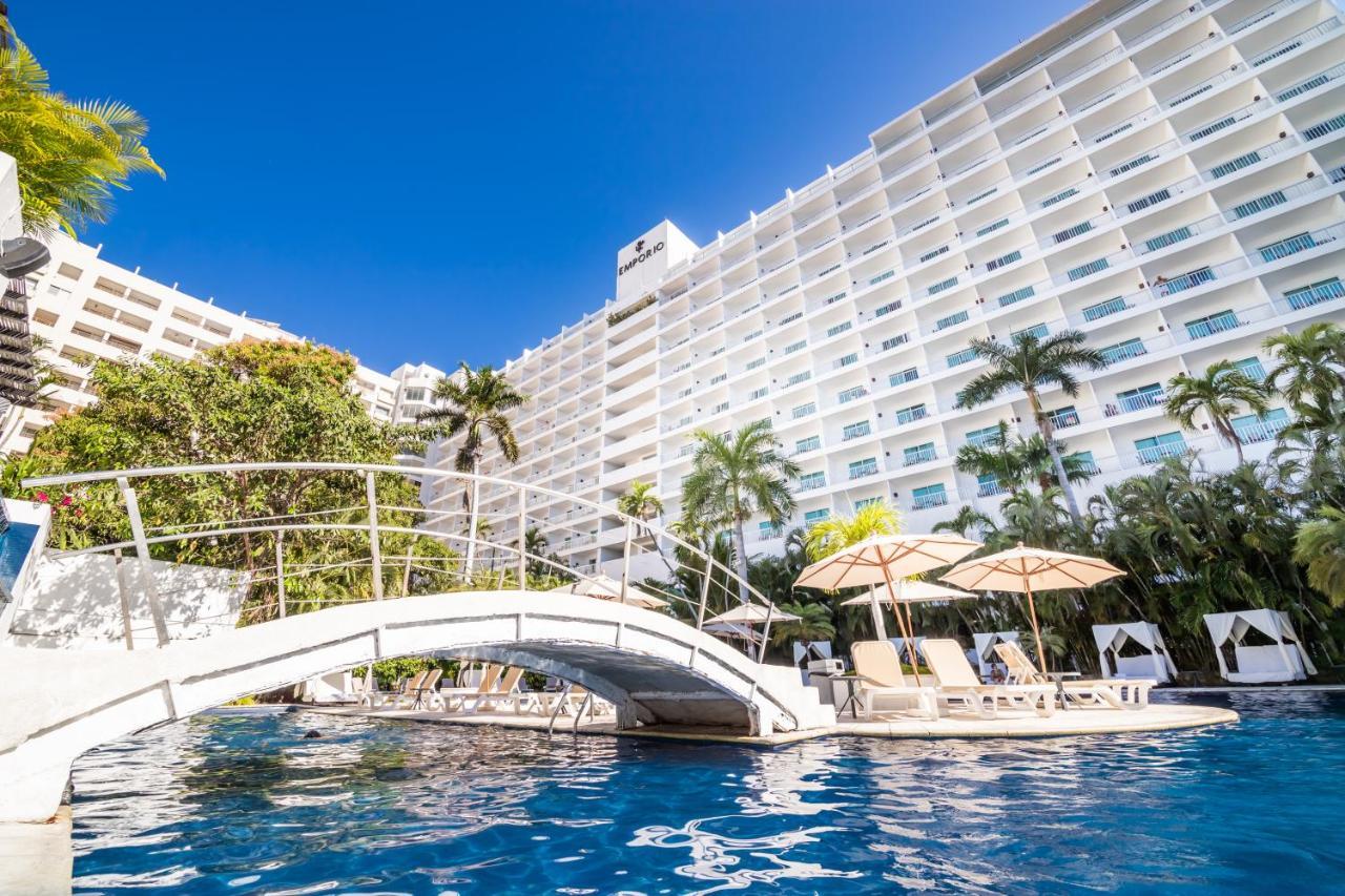 Emporio Acapulco Hotel Exterior foto The pool at the Hilton San Diego Bayfront