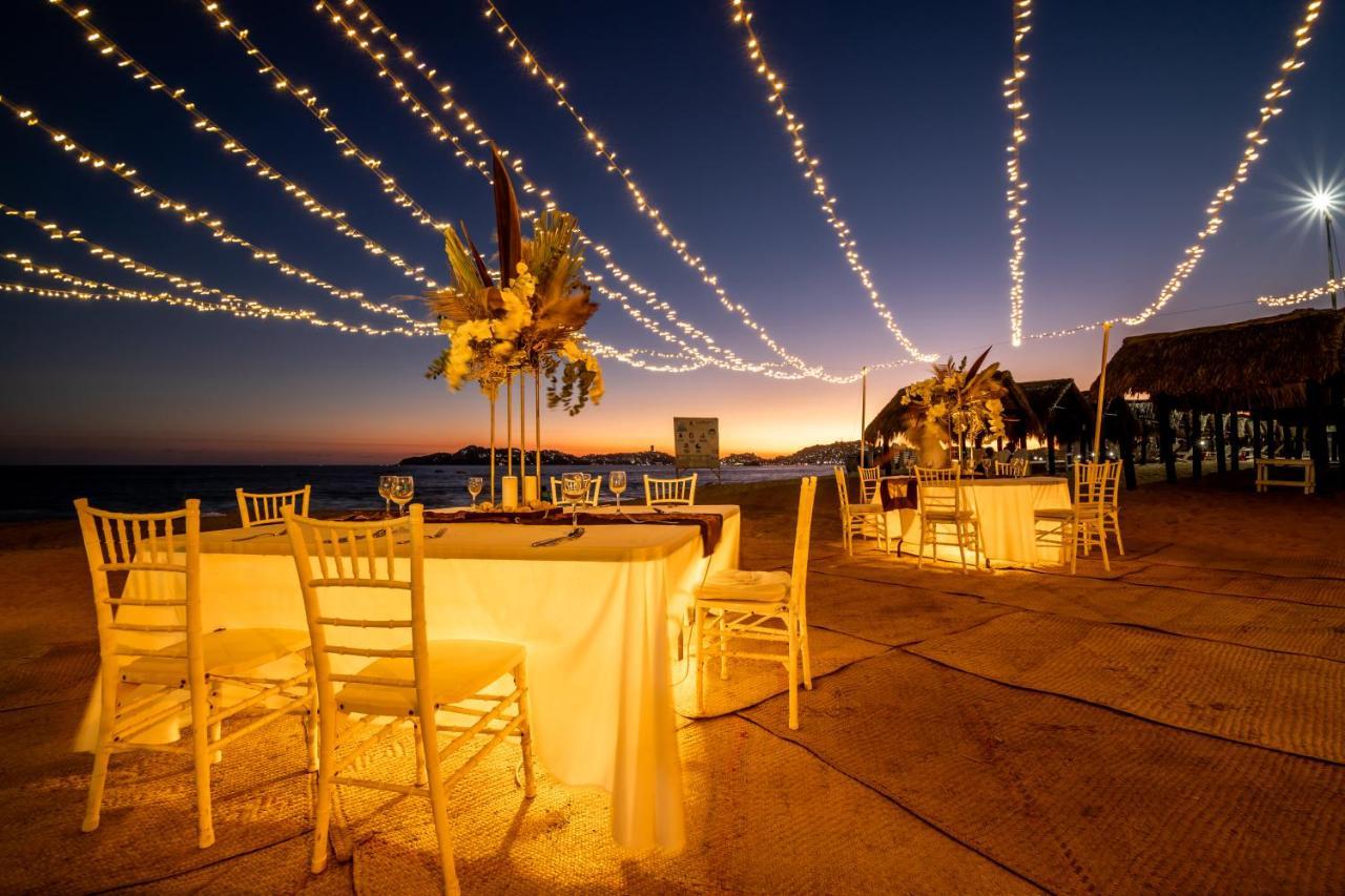 Emporio Acapulco Hotel Exterior foto Wedding reception at the Hard Rock Hotel