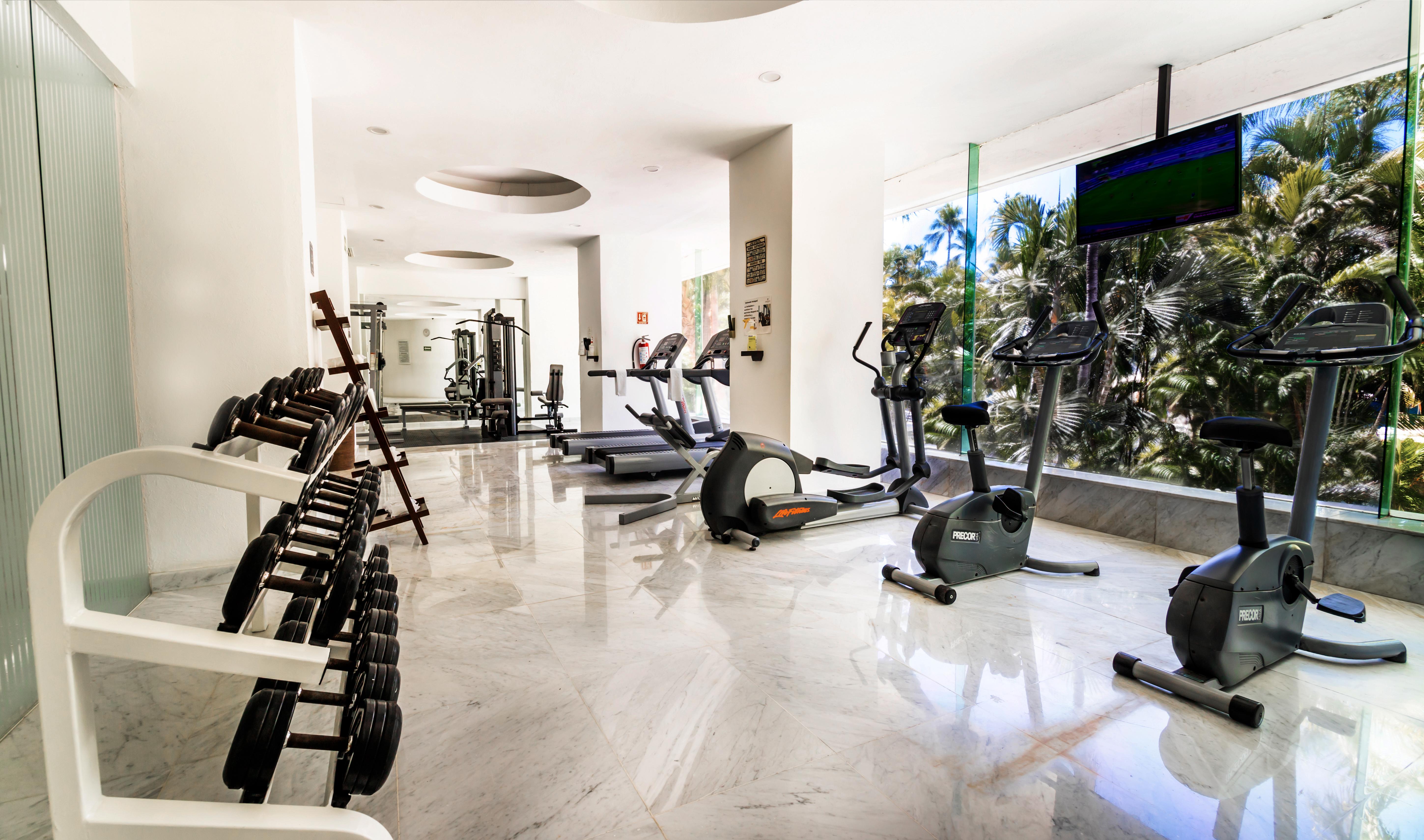 Emporio Acapulco Hotel Exterior foto The gym at the hotel