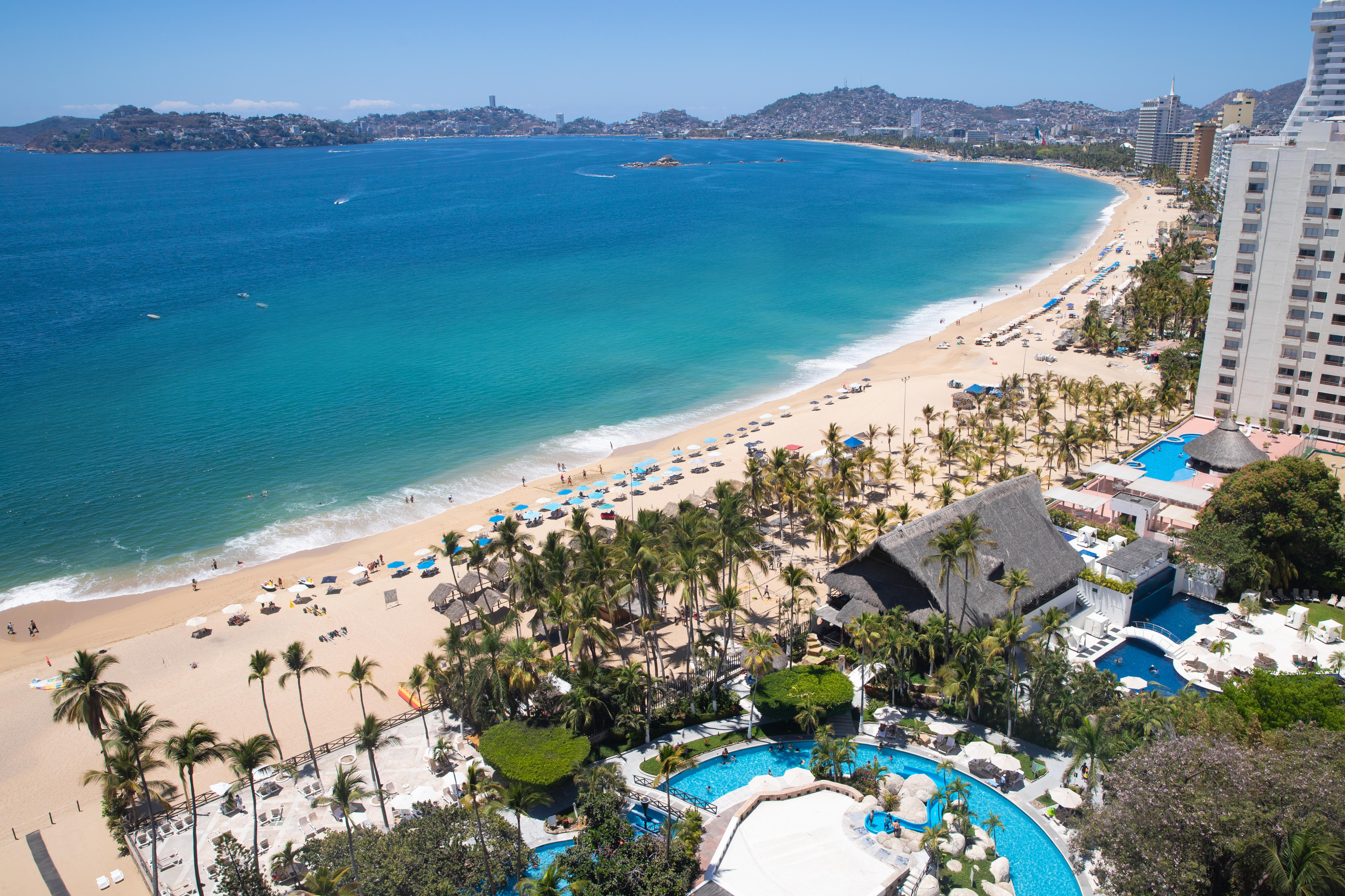 Emporio Acapulco Hotel Exterior foto Aerial view of the Bay of Acapulco